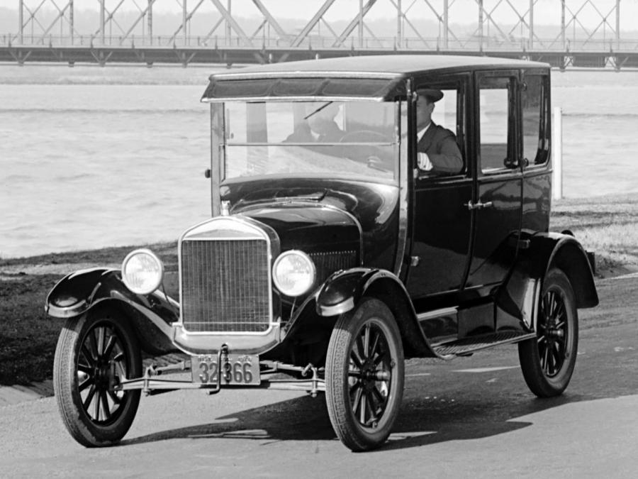 Ford Model T Fordor Sedan '1925